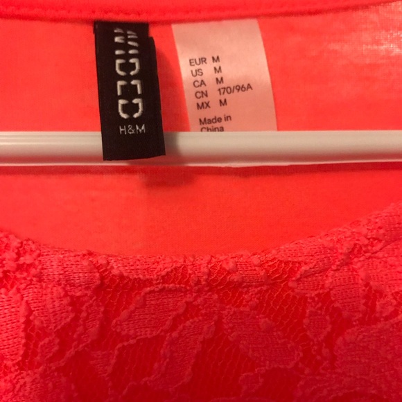 Pink tshirt - Picture 2 of 2